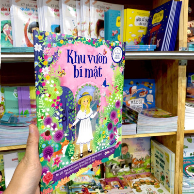 Phiên Bản Kể Lại Đầy Lôi Cuốn Của Tác Phẩm Văn Học Kinh Điển - Khu Vườn Bí Mật