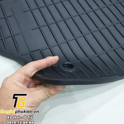 Thảm sàn, lót sàn cao su 3D Cao cấp cho Toyota Corolla Cross