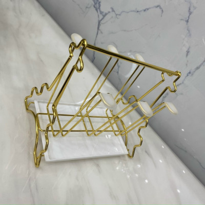 KHAY ÚP LY CỐC KÈM ĐĨA HỨNG NƯỚC KIM LOẠI MẠ VÀNG SANG TRỌNG - VD138