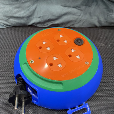 Ổ Cắm Lioa 3 Ổ Đa Năng Kéo Dài DB52-10A (Cuộn 5m)