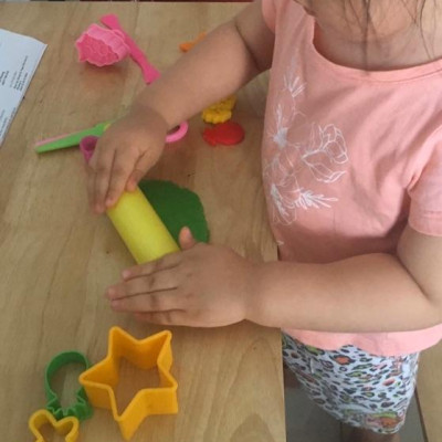 Lăn nhựa vàng cán bột nặn đất nặn an toàn