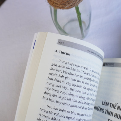 Combo 3 Cuốn Trí Tuệ Giao Tiếp: Đọc Suy Nghĩ Thấu Tâm Can, Giao Tiếp 360 Độ, Đạo Làm Người Bí Kíp Thu Phục Lòng Người