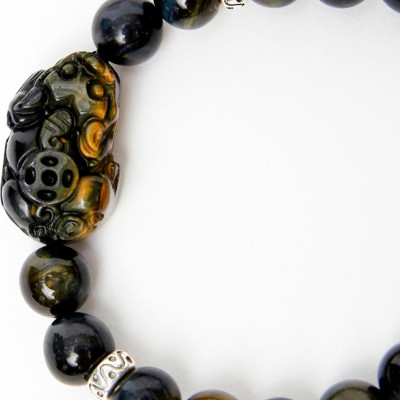 Vòng tay đá thạch anh mắt hổ xanh đen phối tỳ hưu đá 8mm mệnh thủy, mộc - Ngọc Qúy Gemstones