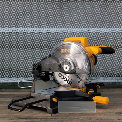MÁY CẮT NHÔM 1800W 255MM INGCO BMS18001T - HÀNG CHÍNH HÃNG
