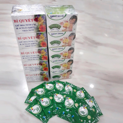 Bột Dưỡng Hoa Hồng Lâu Tàn (Set 10 hộp 1 hộp 10 gói tiết kiệm) giúp hoa luôn tươi mới, cánh hoa hồng cứng cáp gấp 2 lần và trong 14 ngày không thối nước hay cắt tỉa gốc hoa (hiệu Longlife nhập khẩu Israel)