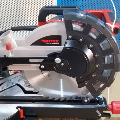 MÁY CẮT ĐA NĂNG THANH TRƯỢT BTEC BT1030 (2000W) - HÀNG CHÍNH HÃNG + TẶNG LƯỠI CẮT 255M + TẶNG 3 BAO TAY TOLSEN 45006