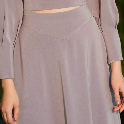 Chân váy chữ A xoè midi dài qua gối Vĩ Dạ SKI039 thời trang thiết kế Hity