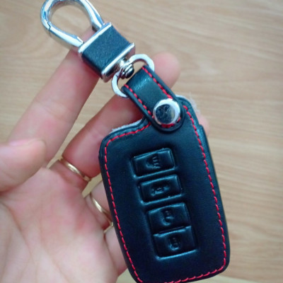 Bao da chìa khóa cao cấp dành cho xe Toyota Altis 2019 kèm móc khóa mẫu RO
