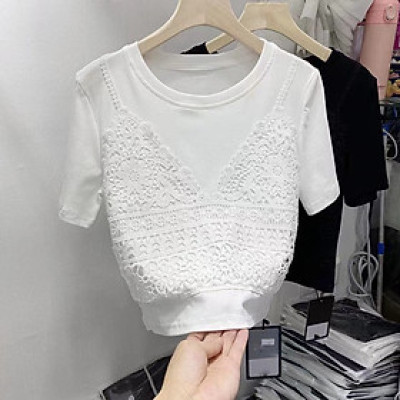 áo thun trắng kết hợp vải ren tinh tế