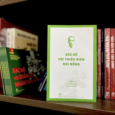 Di sản Hồ Chí Minh. Bác Hồ với thiếu niên, nhi đồng