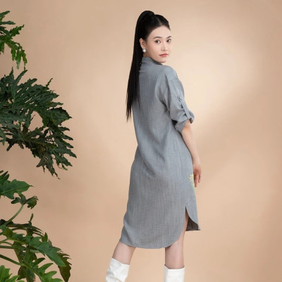 Đầm xô lụa xám thêu, cổ sơmi La Mộc LM022427