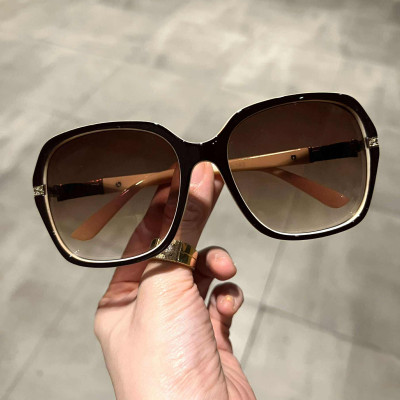 Kính râm/Kính mát nữ thời trang cao cấp thiết kế dáng trẻ trung, sành điệu + Tặng hộp đựng , khăn lau