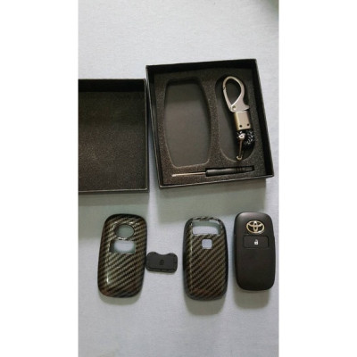 Ốp chìa khóa, bọc khóa Carbon xe Toyota Raize, Toyota Veloz, Avanza 2021 2022 2023 kèm móc treo sang trọng