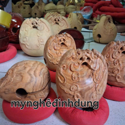 Mõ tụng kinh Phật bằng gỗ sưa đỏ kt 10x10cm