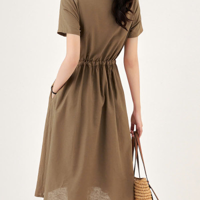 Đầm cao cấp Đũi Việt thiết kệ cổ V và dây rút sang trọng, trẻ trung da218