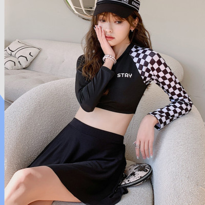 Bộ đồ bơi bikini nữ 2 mảnh dài tay chống nắng kín đáo đi tắm biển - B.34