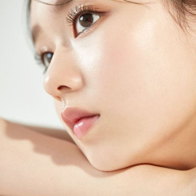 Mặt Nạ 3d Dưỡng Sáng Mịn Da Kracie Hadabisei (Hộp 4 Miếng Lẻ)