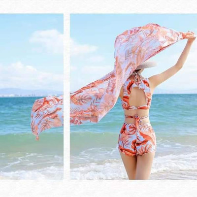 Set Bikini Đùi Kèm Khăn Tắm Biển