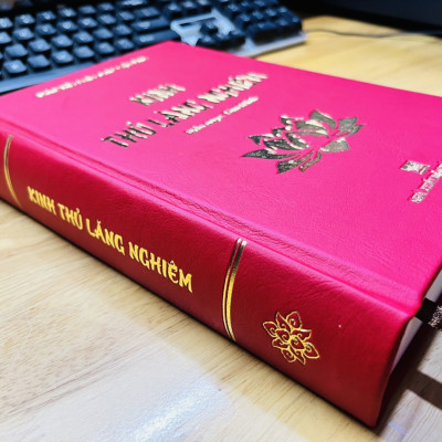Sách kinh Thủ Lăng Nghiêm - Luận Giảng Giải (Bìa Cứng - Tặng Kèm bao sách)