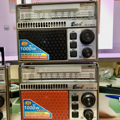 Đài radio 310BT Chất Lượng Tốt Am/Fm/Sw Đa Chức Năng Radio Với USB/Khe Cắm SD -kết nôi Bluetooth -tích hợp pin sạc-Hàng Chính Hãng