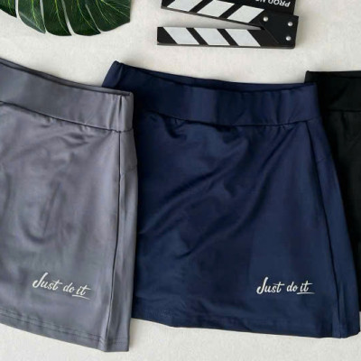 Bộ Váy Thể Thao Nữ Gồm Áo Thun Và Váy 2 Lớp Sành Điệu