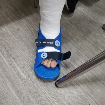 Giày bảo vệ chân BL Tech size L (Xanh dương) dùng cho chân đang chấn thương hoặc bó bột