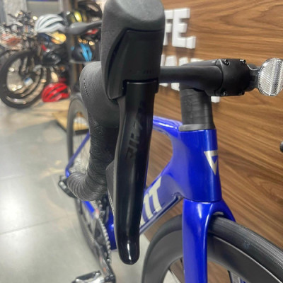 Xe đạp đua GIANT 2024 PROPEL ADV 1