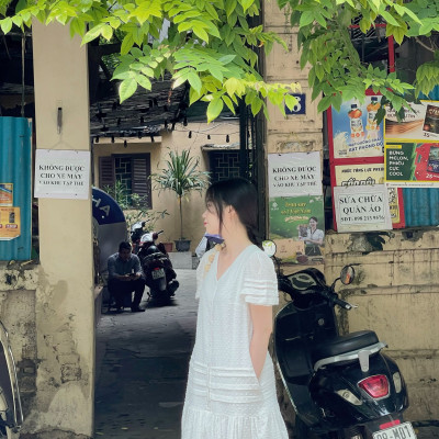 De Leah - Đầm Suông Gấu Xếp Nếp Ngắn Tay - Thời Trang Thiết Kế