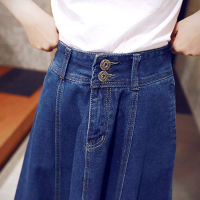 Chân váy jean xòe dài 2 nút C011