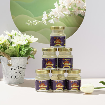 Hộp Quà 6 Hũ Yến Sào Chưng Hạt Sen Nhân Việt 30% Yến 70ml/Hũ