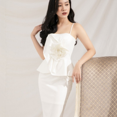 ĐẦM ÔM 2 DÂY LAI ÁO XÒE ĐÍNH HOA HỒNG