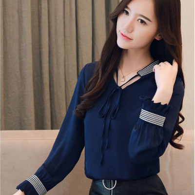 Áo kiểu nữ dài tay phối viền sang trọng - thích hợp mặc đi làm mang đến vẻ thanh lịch sang trọng