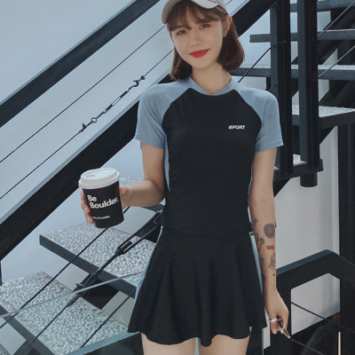 Đồ Bơi Nữ Hai Mảnh Kín Đáo Áo Bơi Tay Ngắn Quần Bơi Dạng Váy AT200 MayHomes