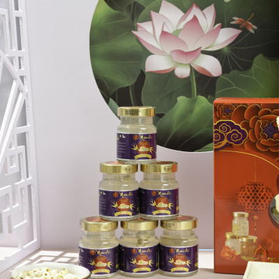 Hộp Quà 6 Hũ Yến Sào Chưng Hạt Sen Nhân Việt 30% Yến 70ml/Hũ