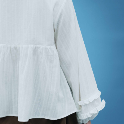 DOTTIE - Áo tay phồng phối bèo - Trắng kem - T1124