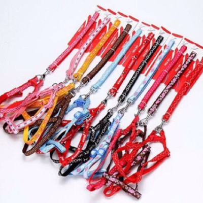 Dây dắt có yếm nhiều họa tiết dễ thương MÀU NGẪU NHIÊN