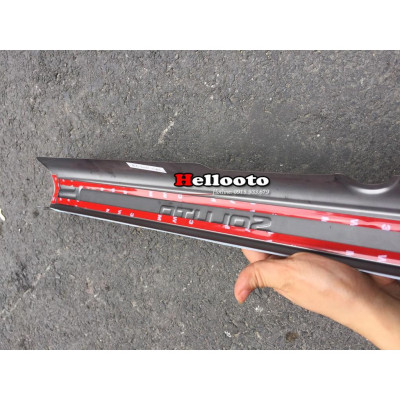 Ốp Bậc Cửa Dành Cho Xe Kia Soluto 2018 2019 2020 - mẫu titan