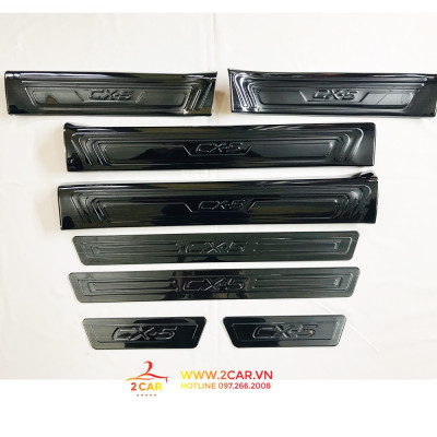 Ốp bậc cửa, Nẹp bước chân CARBON Xe Mazda CX5, CX-5 2018 2019 2020 2021 2022 Vân cacbon cao cấp