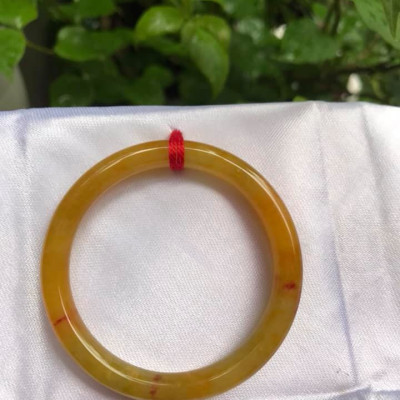 VÒNG TAY ĐÁ CẨM THẠCH VÀNG ANH TƯƠI BÓNG ĐẸP SIZE VÒNG 48MM NỮ MỆNH KIM THỔ, THUỶ