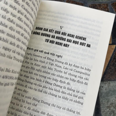 HỘI NGHỊ GENÈVE VỀ ĐÔNG DƯƠNG NĂM 1954 – Góc nhìn của người trong cuộc - Nguyễn Minh Tiến - Nxb Chính trị Quốc gia Sự thật - bìa mềm