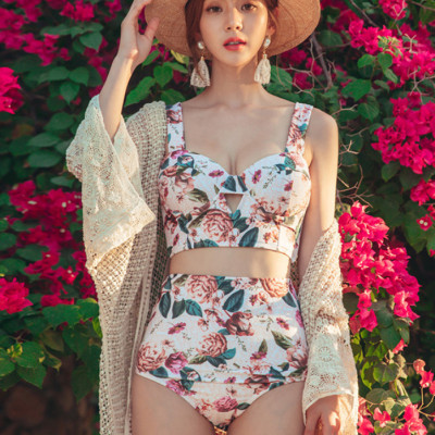 Bikini Hai Mảnh Hoa Hồng Trẻ Trung Dễ Thương AT143 MayHomes