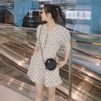 Jumpsuit họa tiết bi xinh xắn - thích hợp mặc dạo phố, du lịch