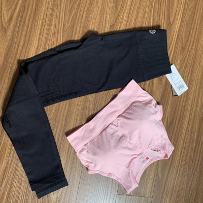 Set Bộ Quần Áo Tập Thể  Thao Nữ Gồm Quần Dài Và Áo Bra