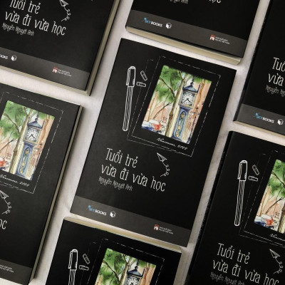 Sách - Tuổi Trẻ Vừa Đi Vừa Học - AZ Việt Nam