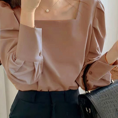 ÁO CỔ VUÔNG PHỐI NÚT