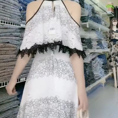 Đầm trễ vai ren thêu chất lượng cao Myqlothing.