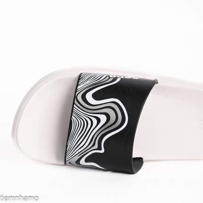 Dép quai ngang Biti