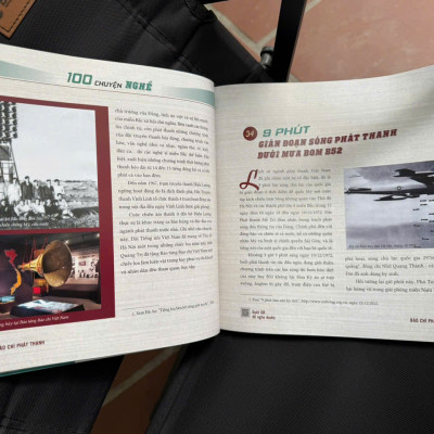 100 CHUYỆN NGHỀ (Phiên Bản Đặc Biệt Kỷ Niệm 100 Năm Ngày Báo Chí Cách Mạng Việt Nam) – Bảo Tàng Báo Chí Việt Nam – NXB CTQGST