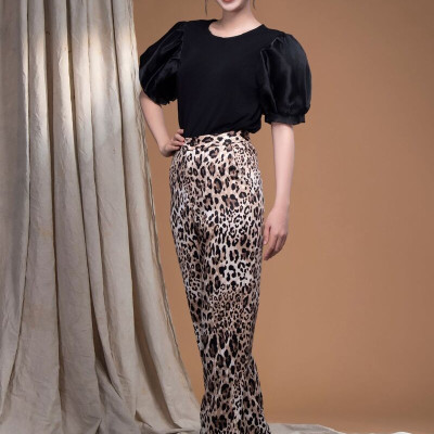 Áo thun đen tay phồng organza LM112472 [BST Da Beo]