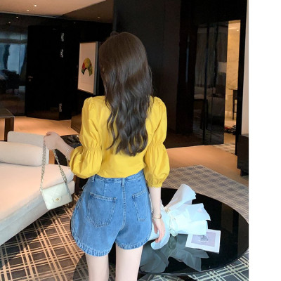 ÁO CỔ VUÔNG TAY NHÚN XINH XẮN